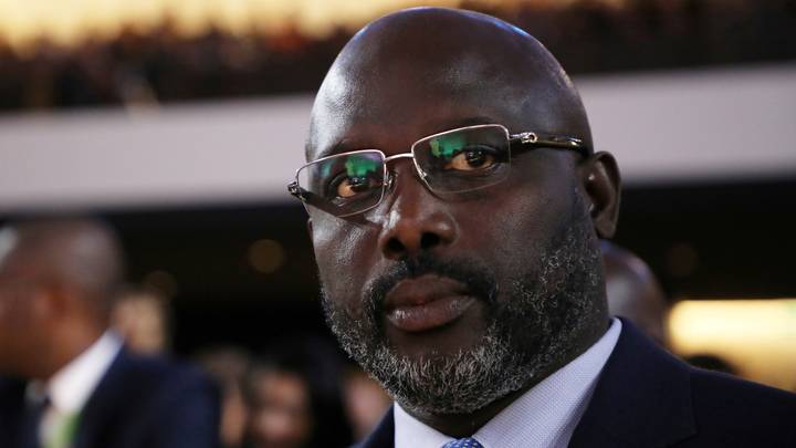 Liberia: la légende du football George Weah vise le doublé présidentiel